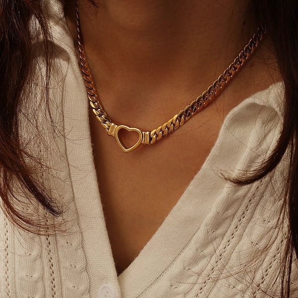 Elegant Heart Choker